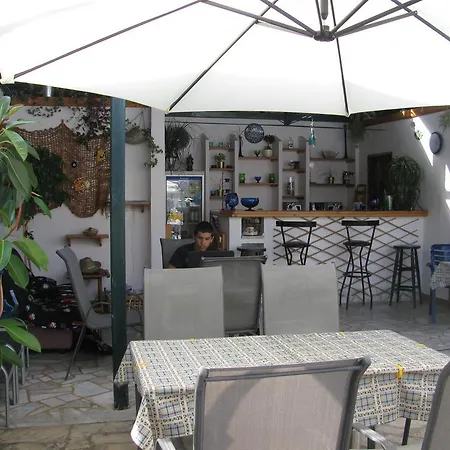 Sens בית הארחה צ'רנומורץ